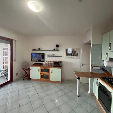 Terrazzavistamare, Piscina, Campodatennis * Санремо