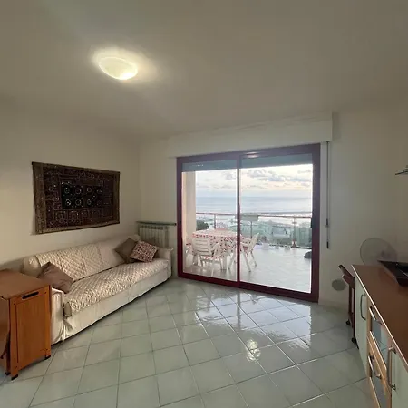 Terrazzavistamare, Piscina, Campodatennis * Sanremo