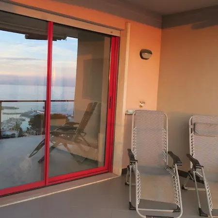 Terrazzavistamare, Piscina, Campodatennis Apartment