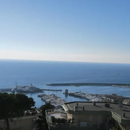 Terrazzavistamare, Piscina, Campodatennis * Sanremo