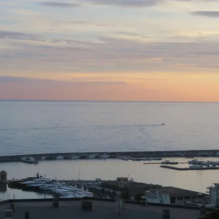 Apartment Terrazzavistamare, Piscina, Campodatennis *